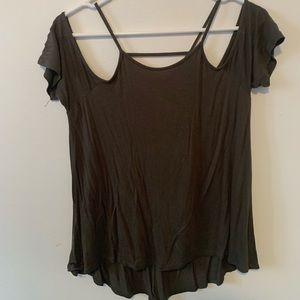 Cold shoulder tee
